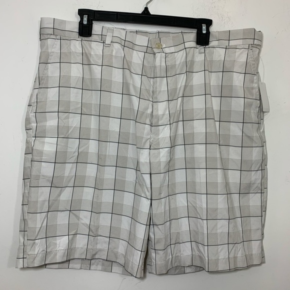 NWT PGA Tour Men's Golf Shorts Size 40 Plaid 10”